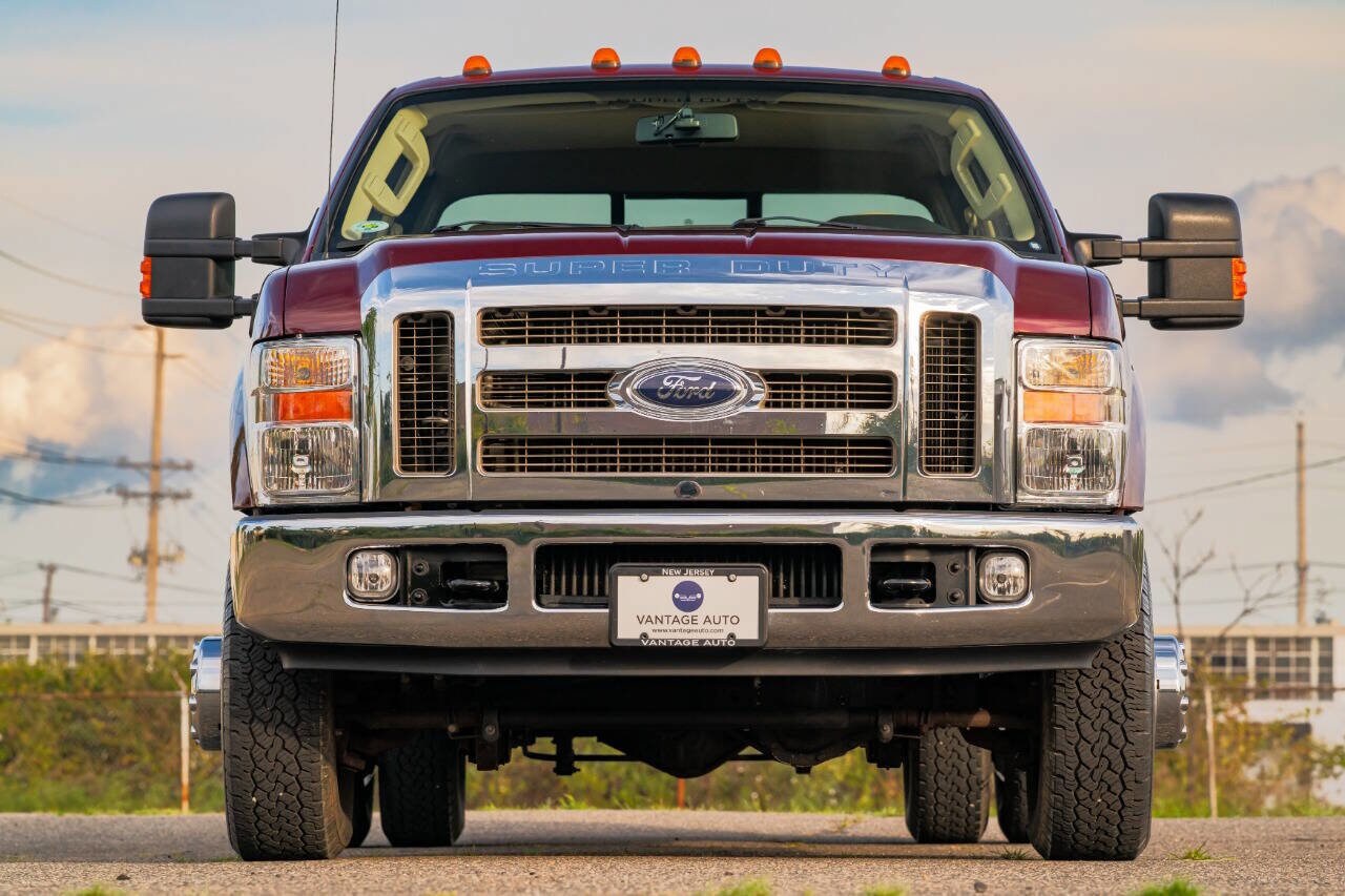 2008 Ford F-350 Lariat photo 3