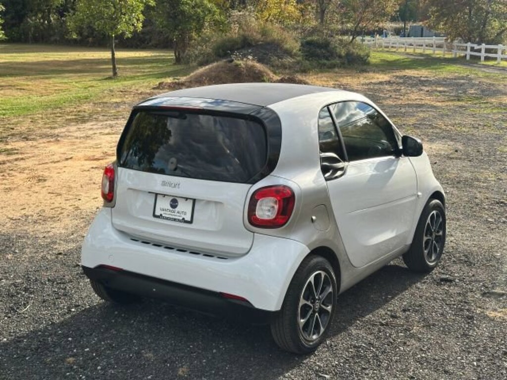 Used 2016 smart fortwo Coupe