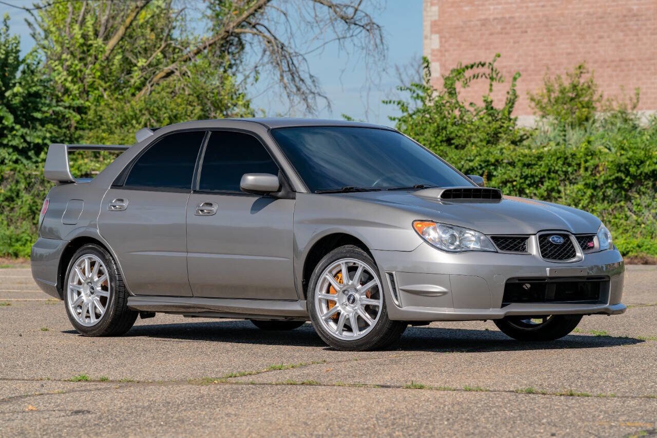 2006 Subaru Impreza WRX STI Base photo 2