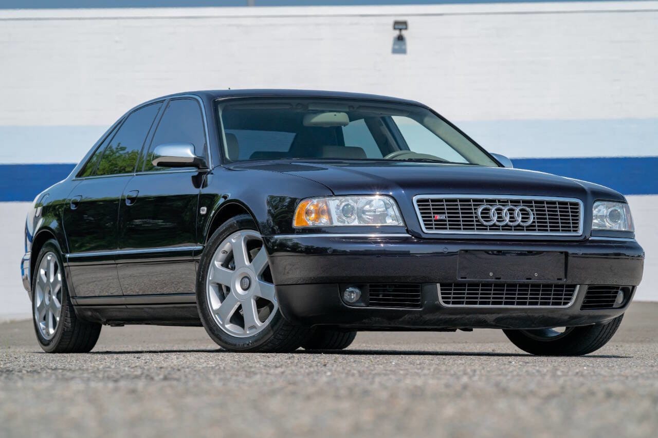 2002 Audi S8
