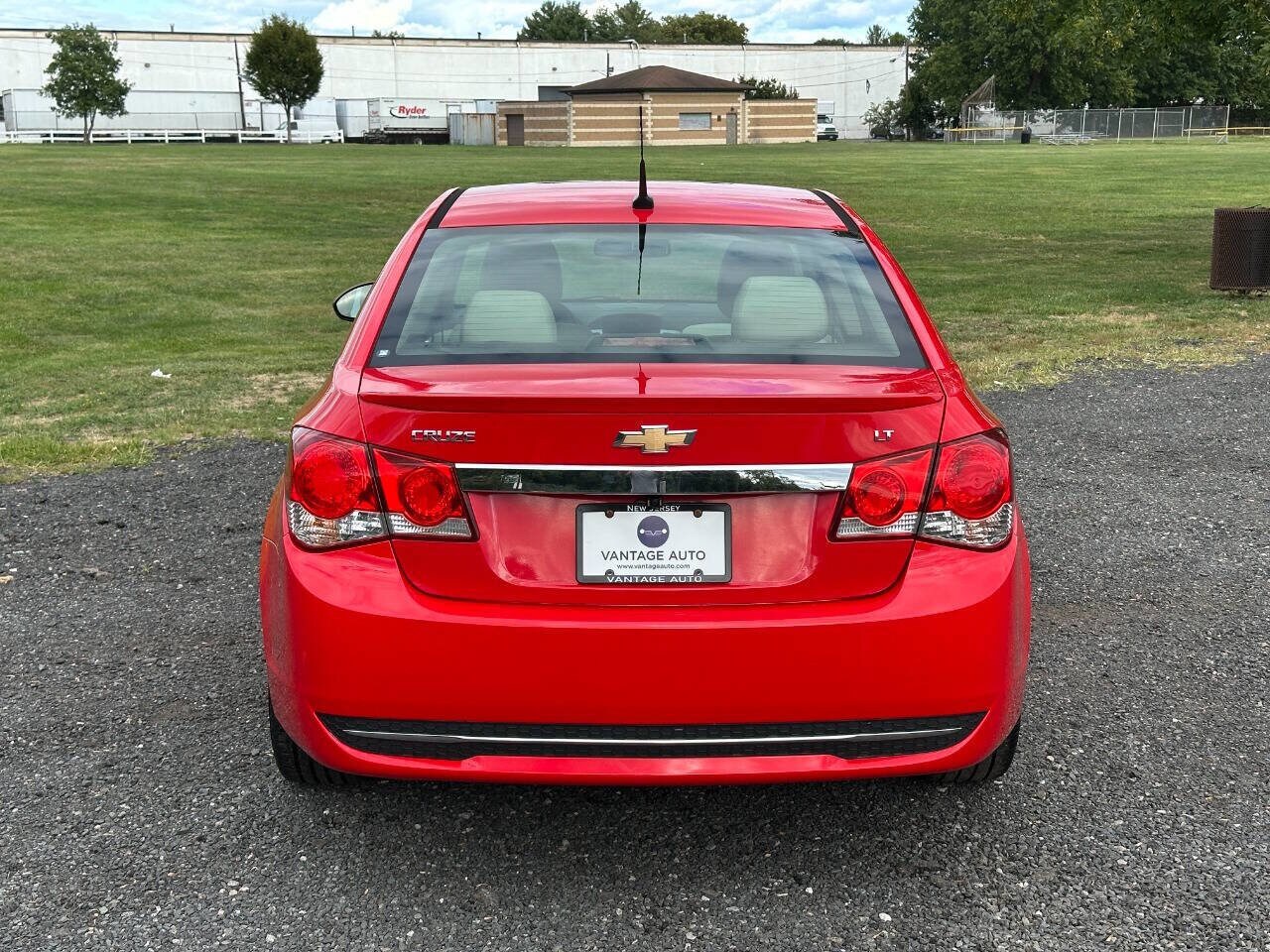 2014 Chevrolet Cruze photo 4