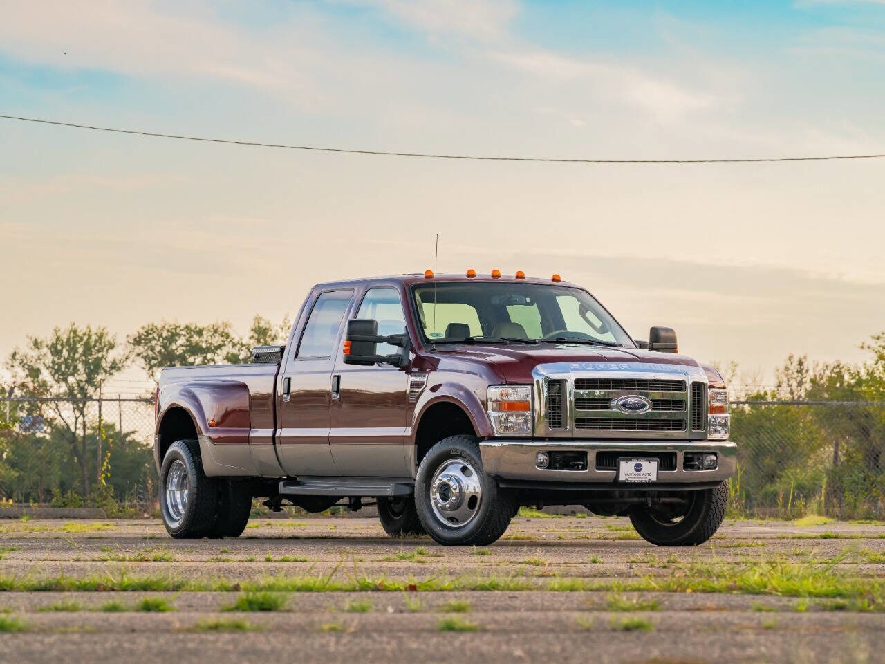 2008 Ford F-350 Lariat photo 2