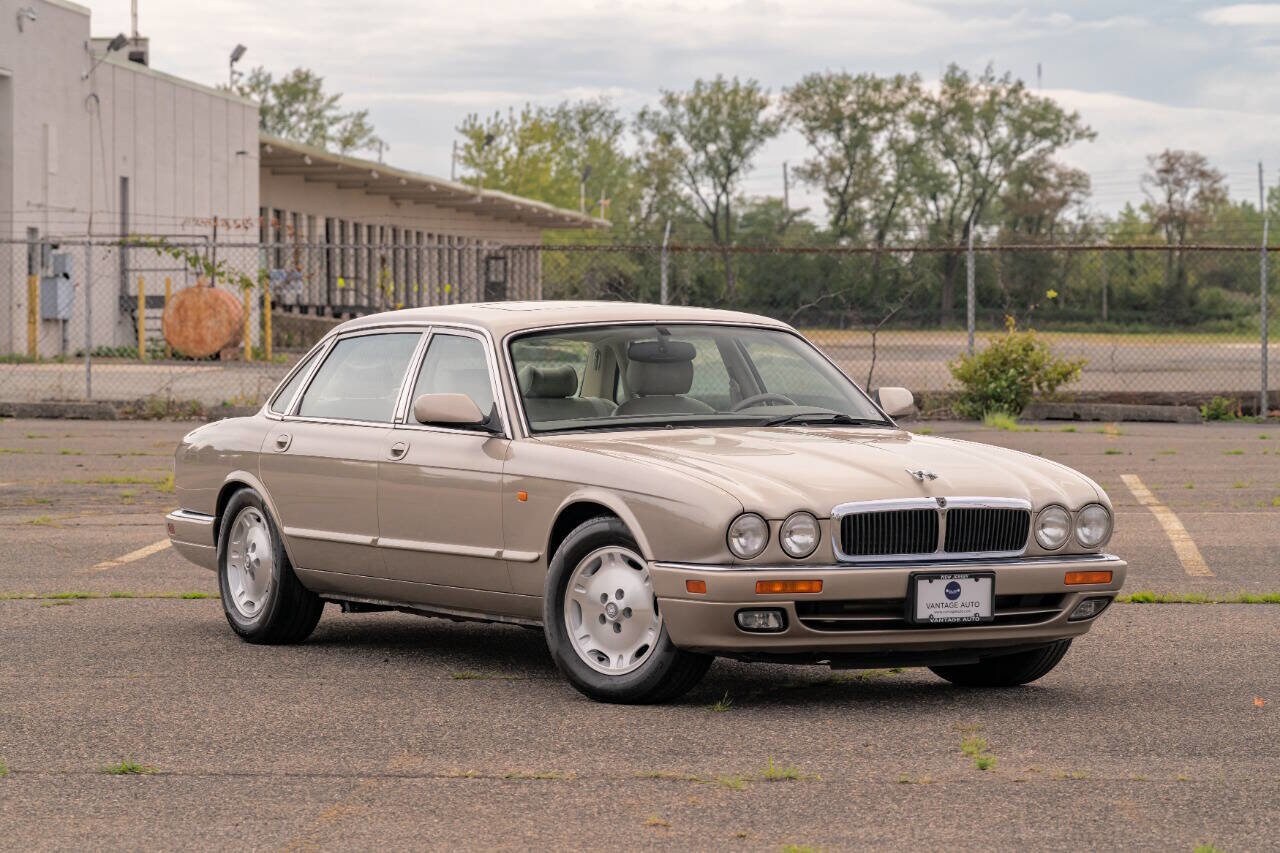 1997 Jaguar XJ L photo 2