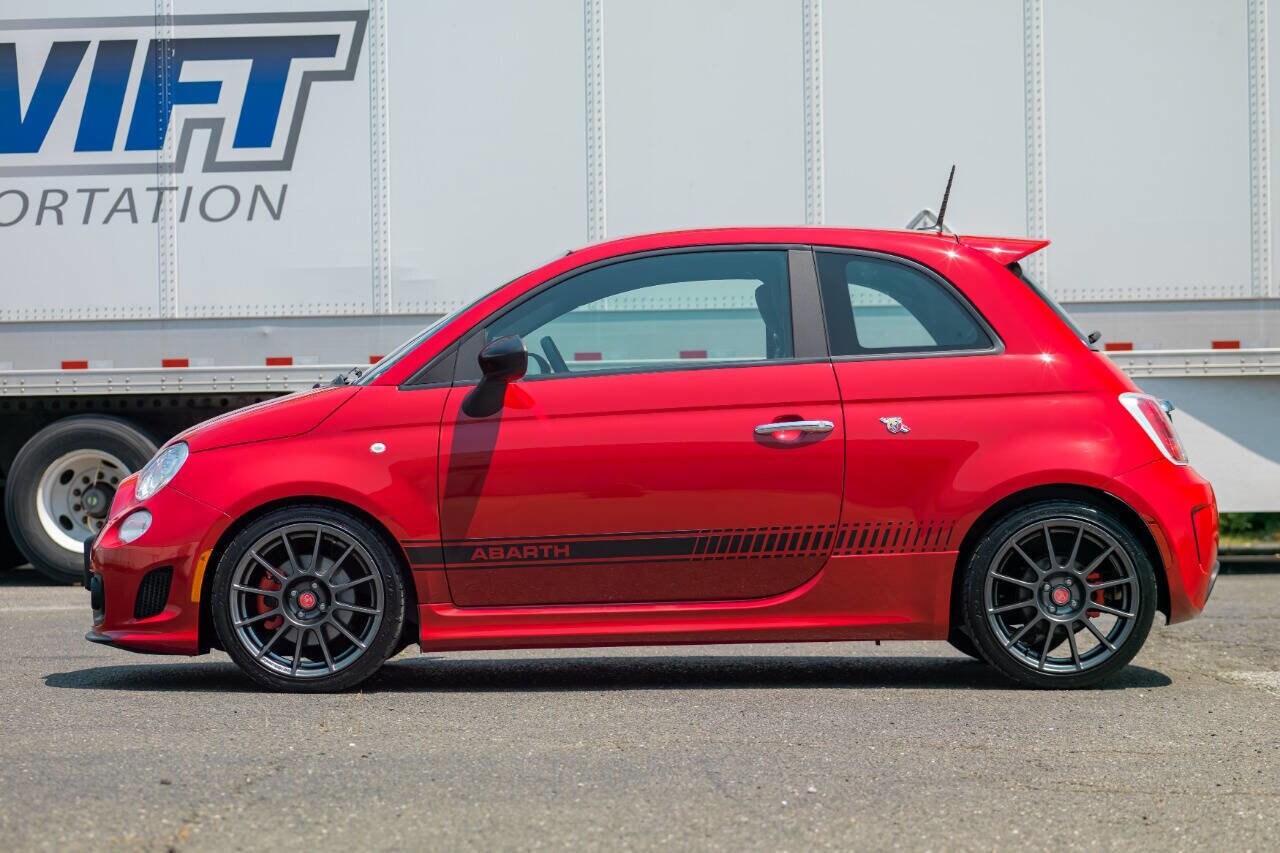 2013 Fiat 500 Abarth photo 3