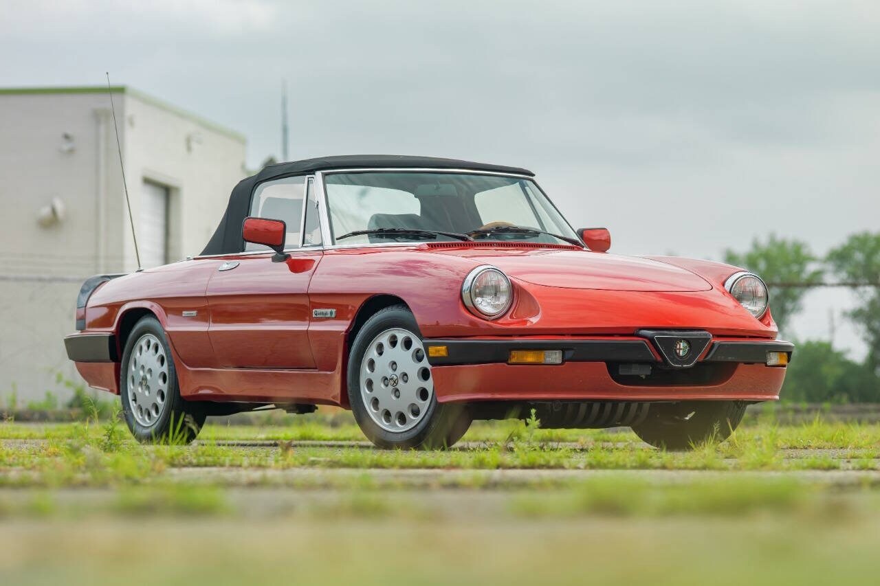 1989 Alfa Romeo Spider QUADRIFOGLIO photo 2