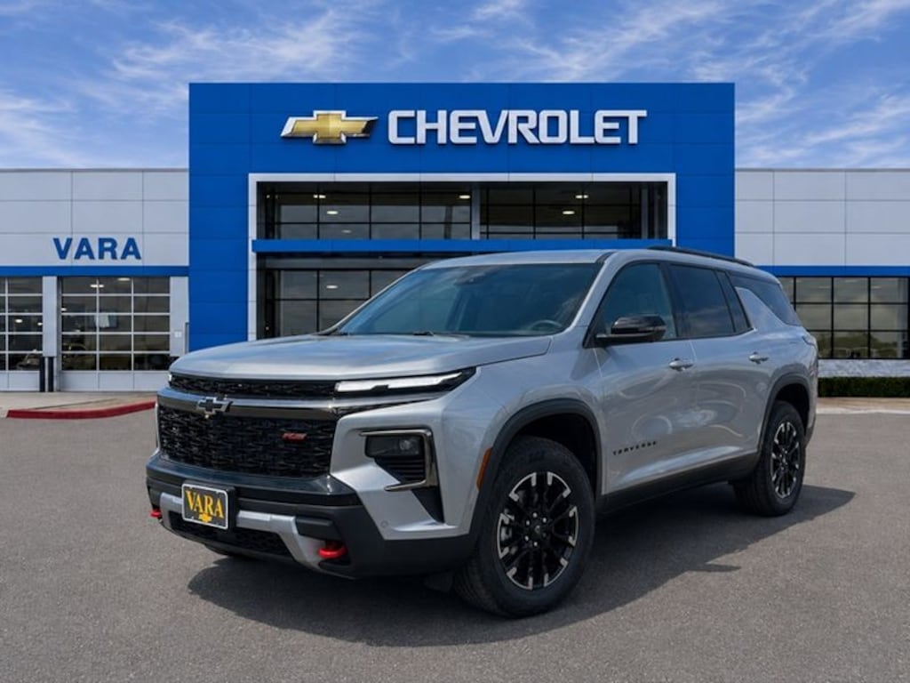 Used 2025 Chevrolet Traverse Z71 SUV