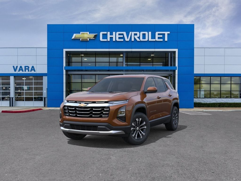 2027 Chevrolet Equinox LT - Photo 8