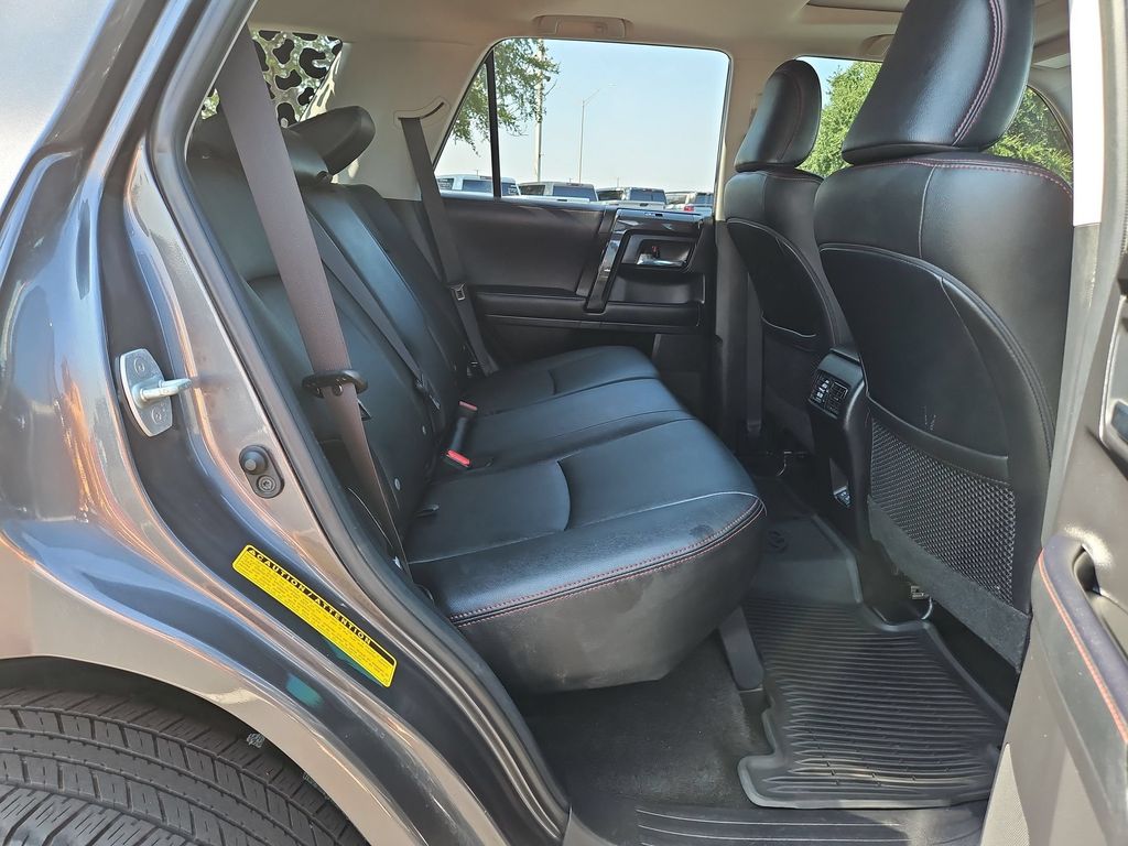 2021 Toyota 4Runner Venture - Photo 27