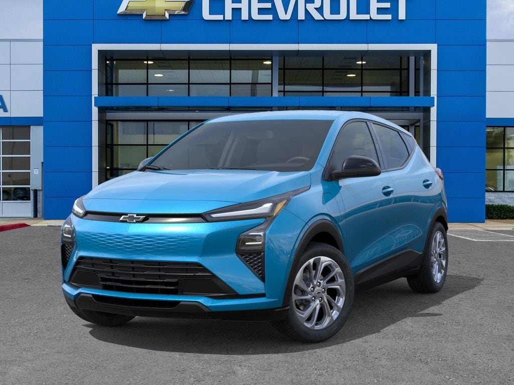 2027 Chevrolet Bolt LT - Photo 6