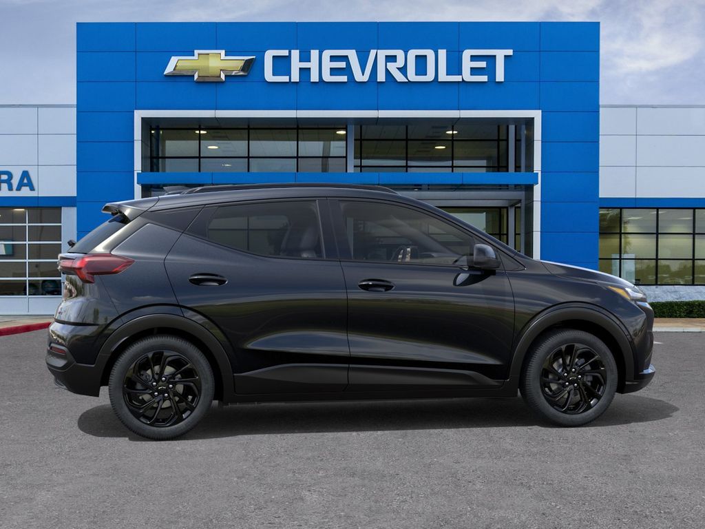 2027 Chevrolet Bolt RS - Photo 5