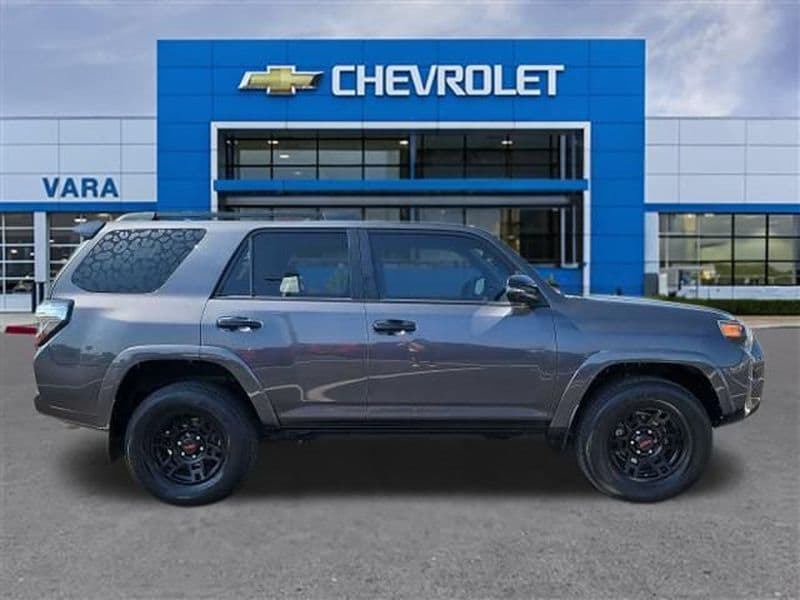 2021 Toyota 4Runner Venture - Photo 6