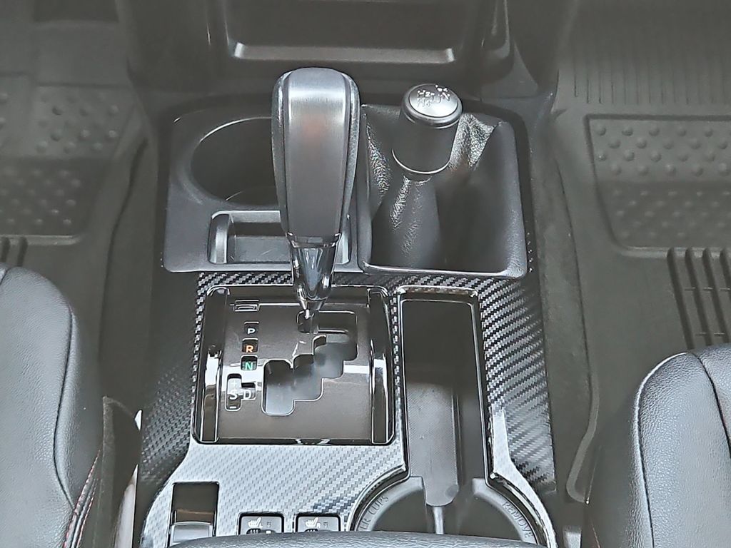 2021 Toyota 4Runner Venture - Photo 21