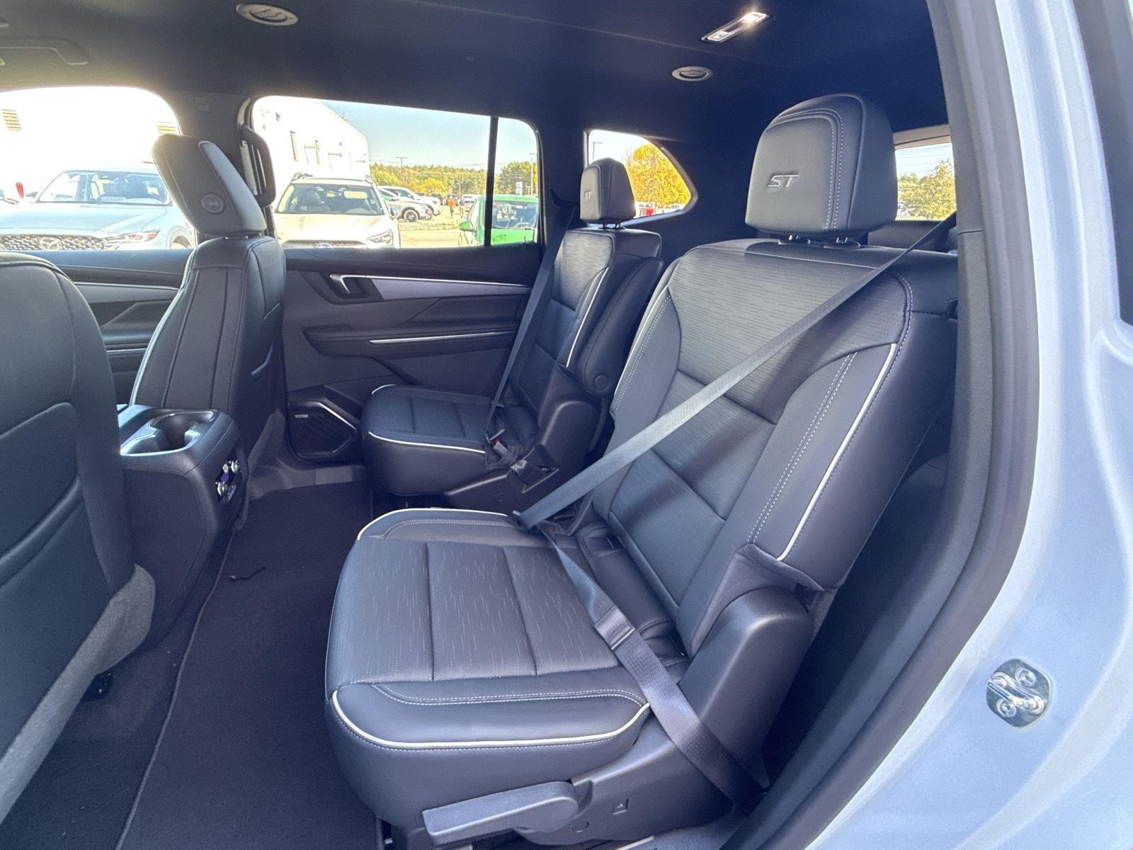 2026 Buick Enclave Sport Touring - Photo 16