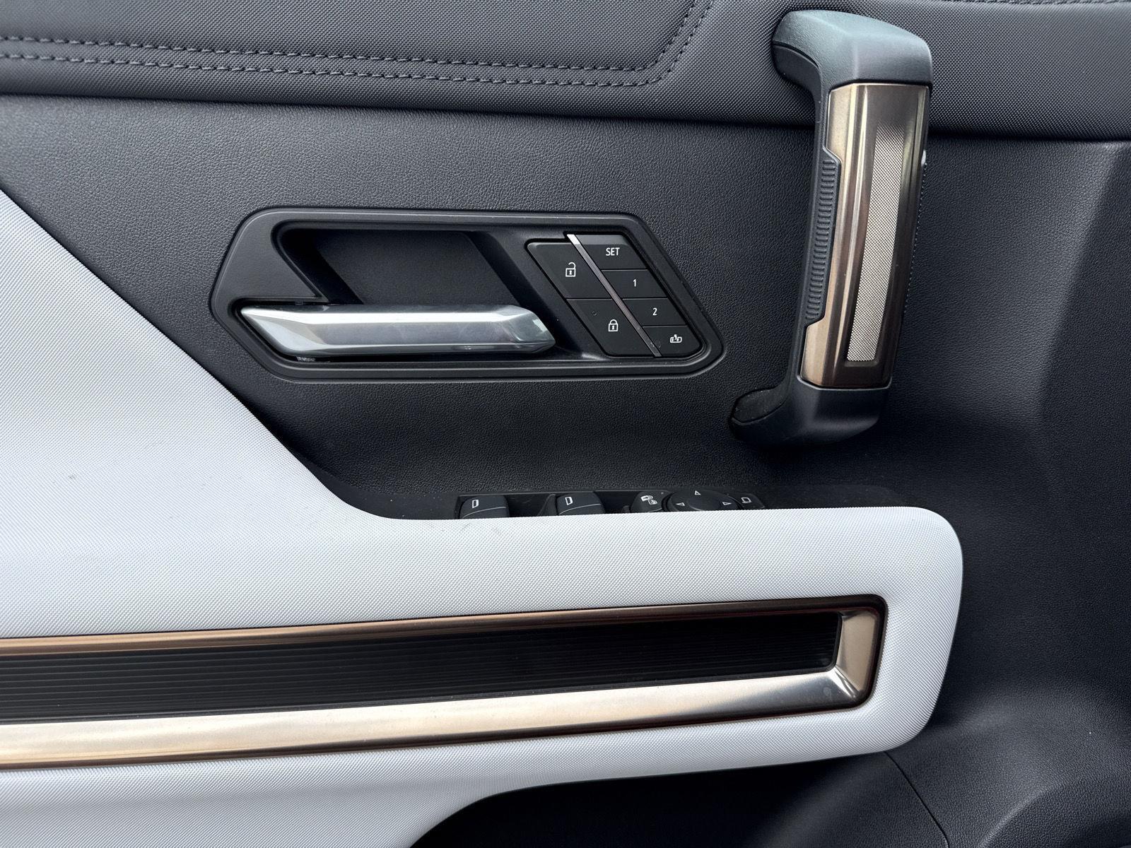 2025 GMC HUMMER EV 3X - Photo 31