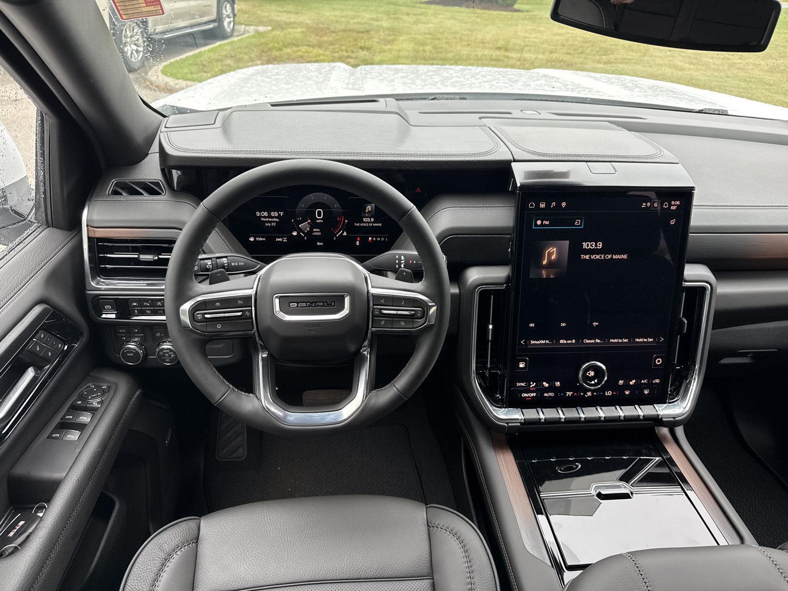 2026 GMC Yukon XL Denali - Photo 23