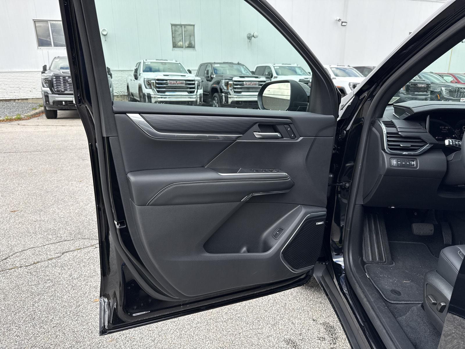 2026 GMC Acadia Elevation - Photo 14