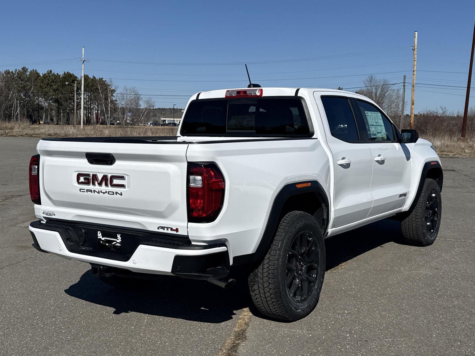 2026 GMC Canyon AT4 - Photo 11