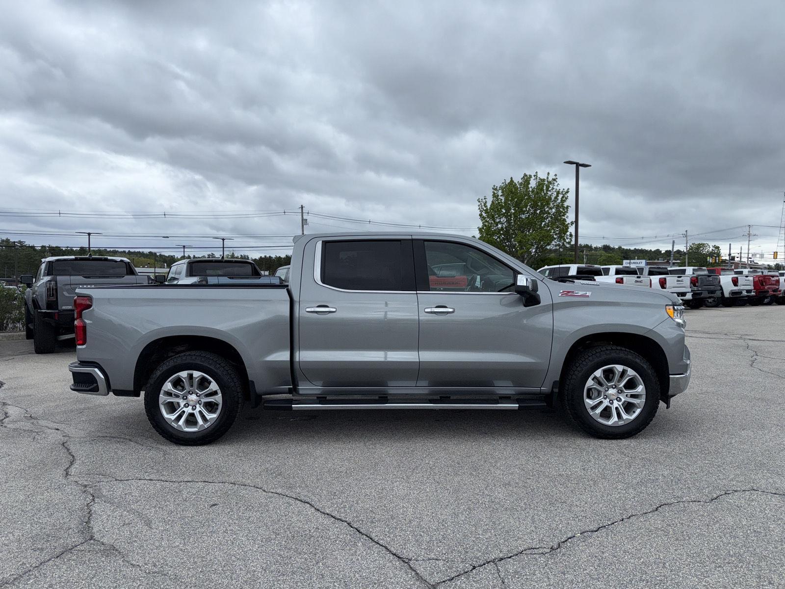 2025 Chevrolet Silverado 1500 LTZ - Photo 6
