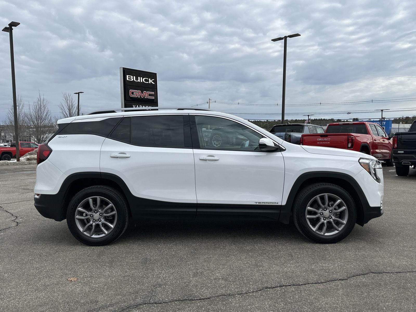 2022 Gmc Terrain SLT photo 3