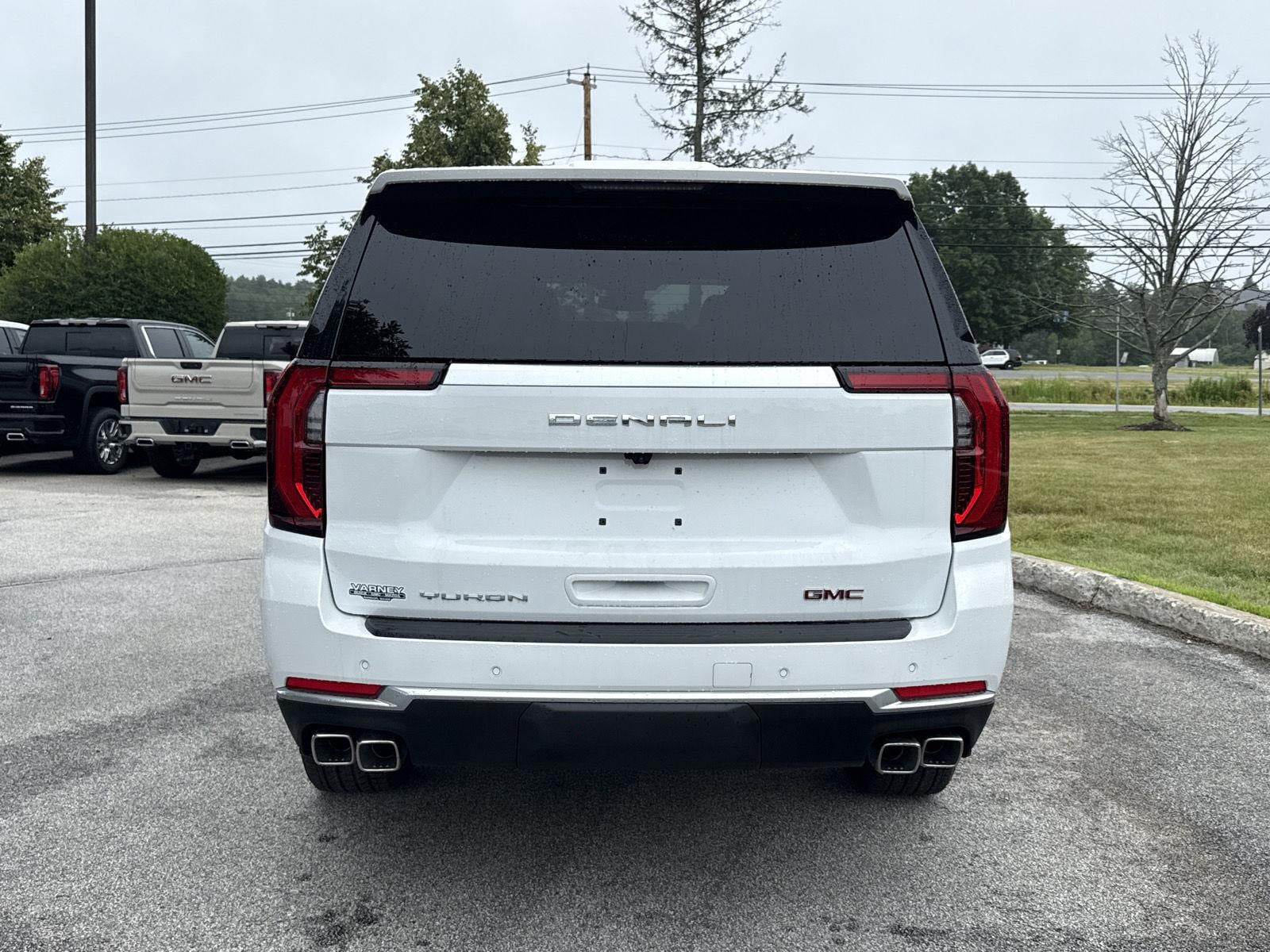 2026 GMC Yukon XL Denali - Photo 10