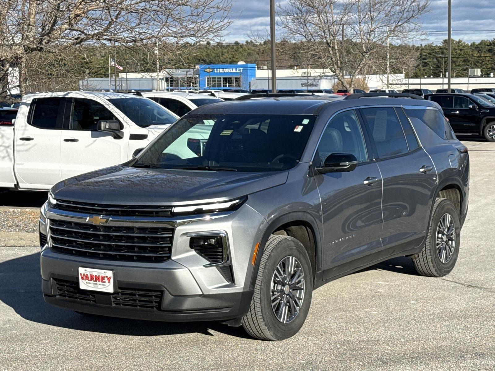 2025 Chevrolet Traverse photo 4