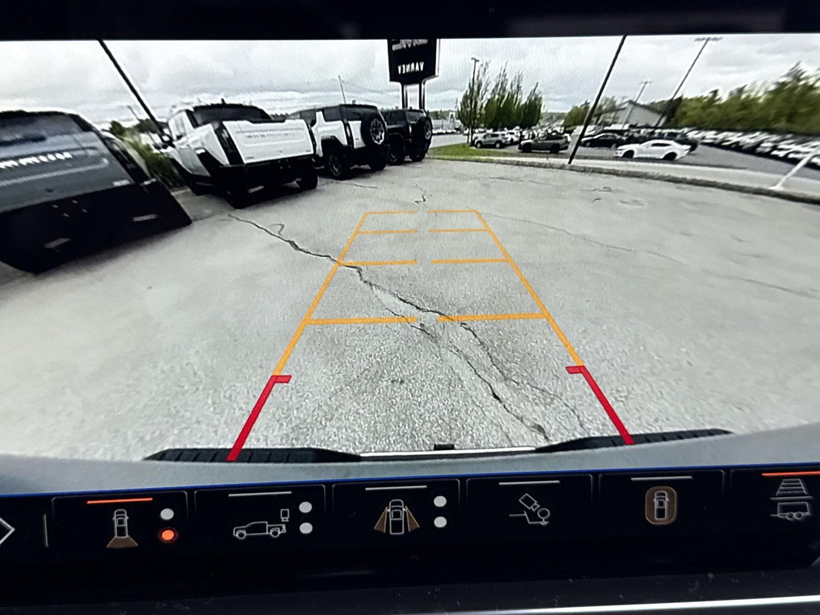 2025 Chevrolet Silverado 1500 LTZ - Photo 25