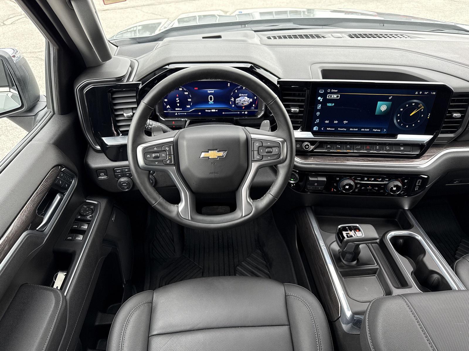 2025 Chevrolet Silverado 1500 LTZ - Photo 16