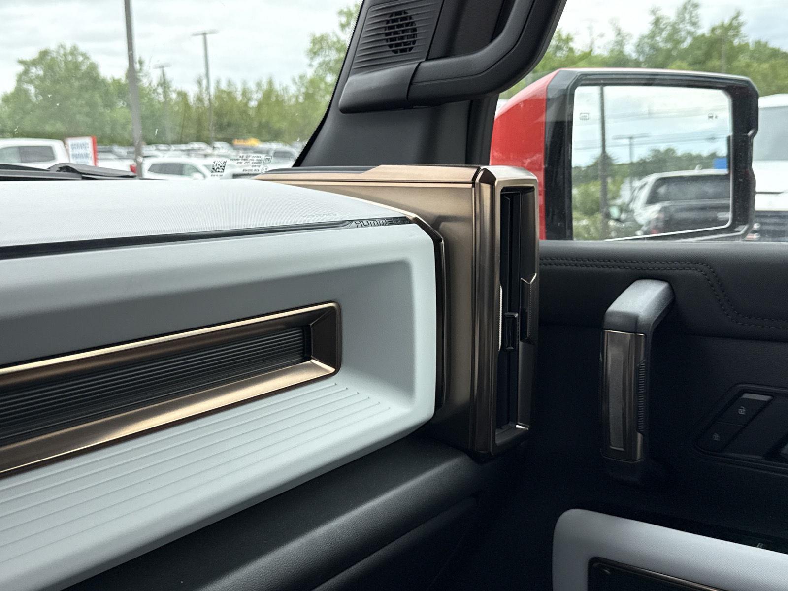 2025 GMC HUMMER EV 3X - Photo 40