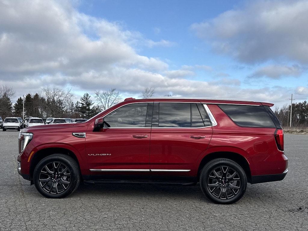 Used 2025 GMC Yukon Elevation SUV