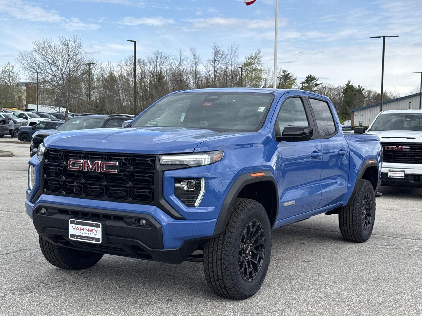 2026 GMC Canyon 4WD Elevation Crew Cab Short Box's photo