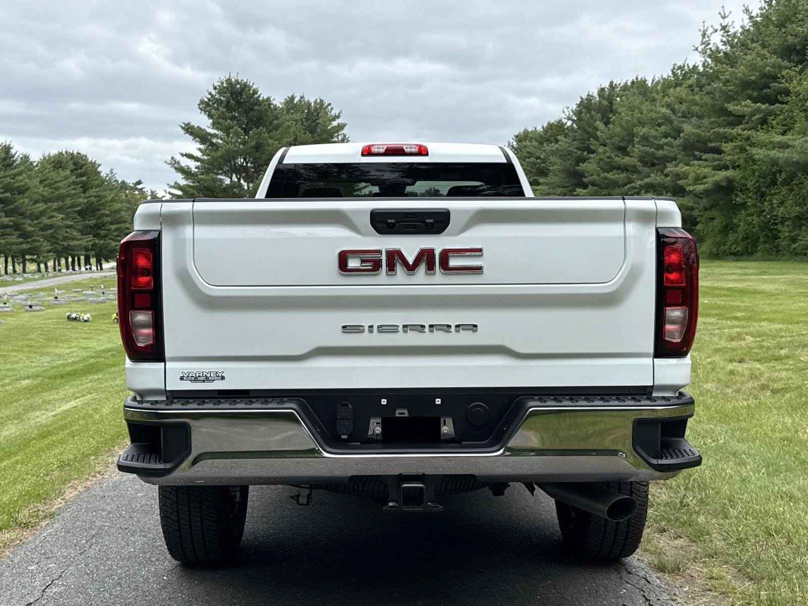 2026 GMC Sierra 2500HD Pro - Photo 10
