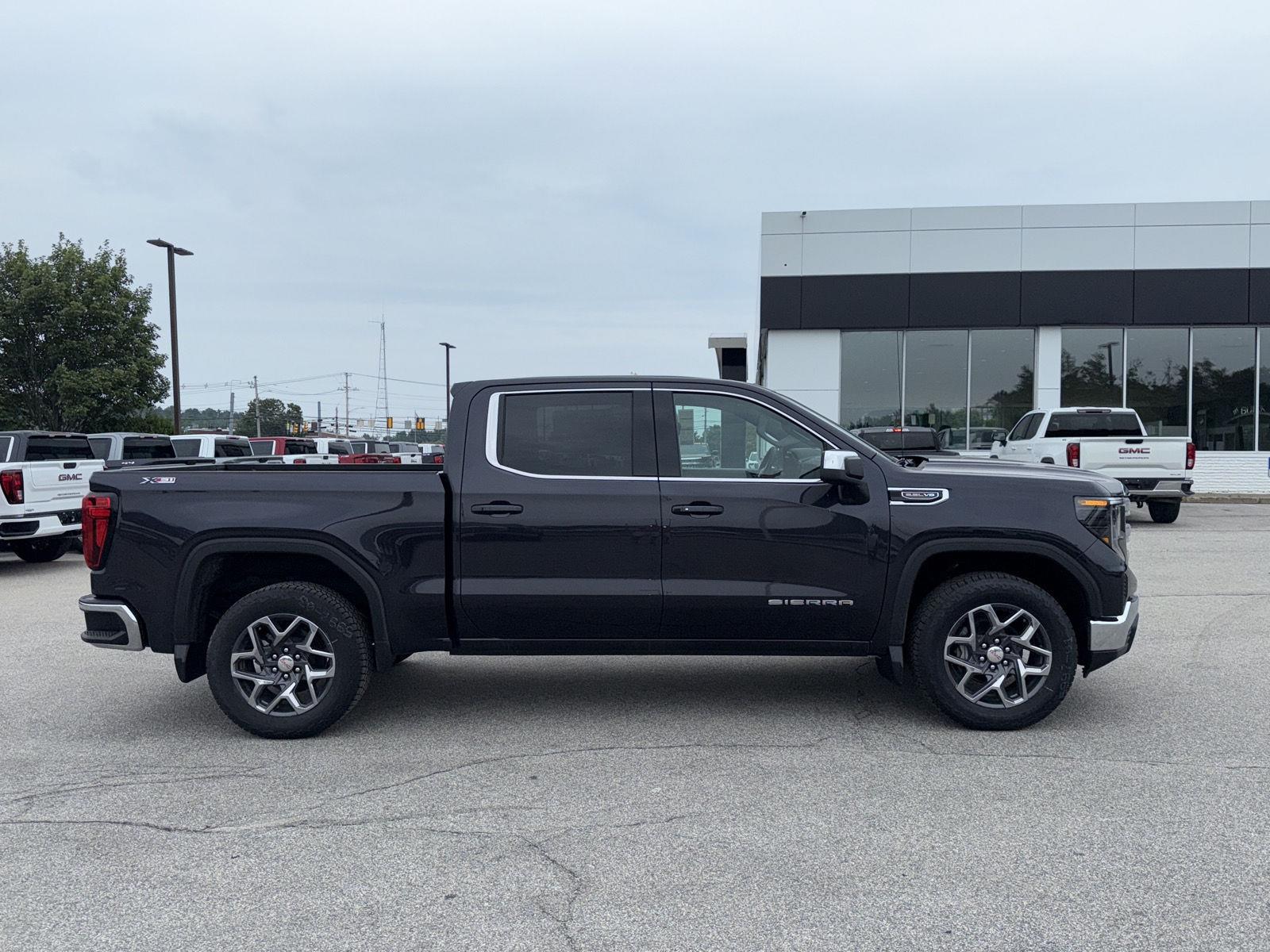 2025 Gmc Sierra 1500 SLE photo 4