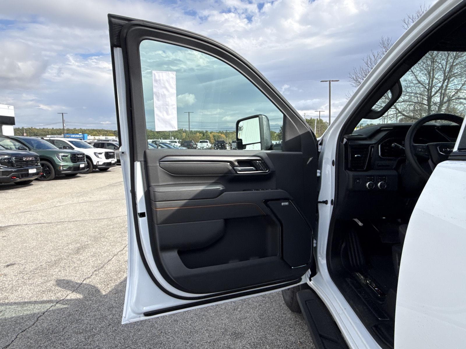 2026 GMC Sierra 2500HD AT4 - Photo 15