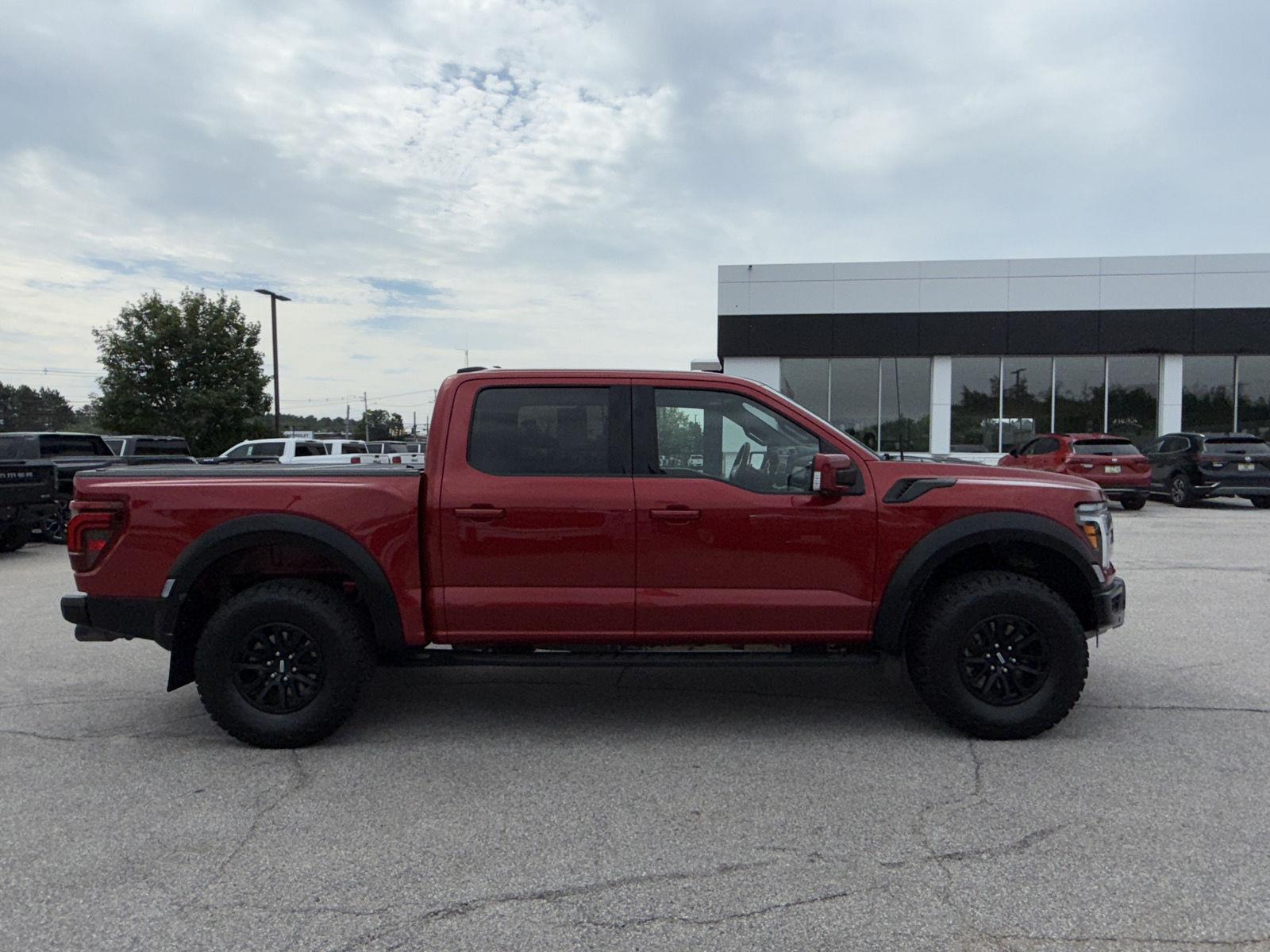 2024 Ford F-150 Raptor photo 4