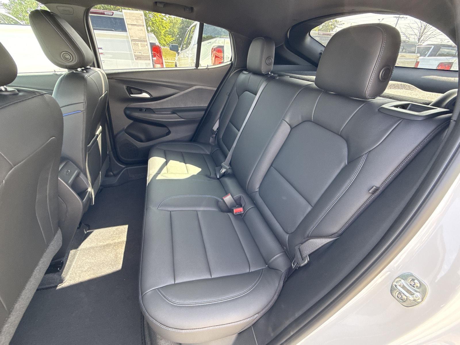 2026 Buick Envista Sport Touring - Photo 15