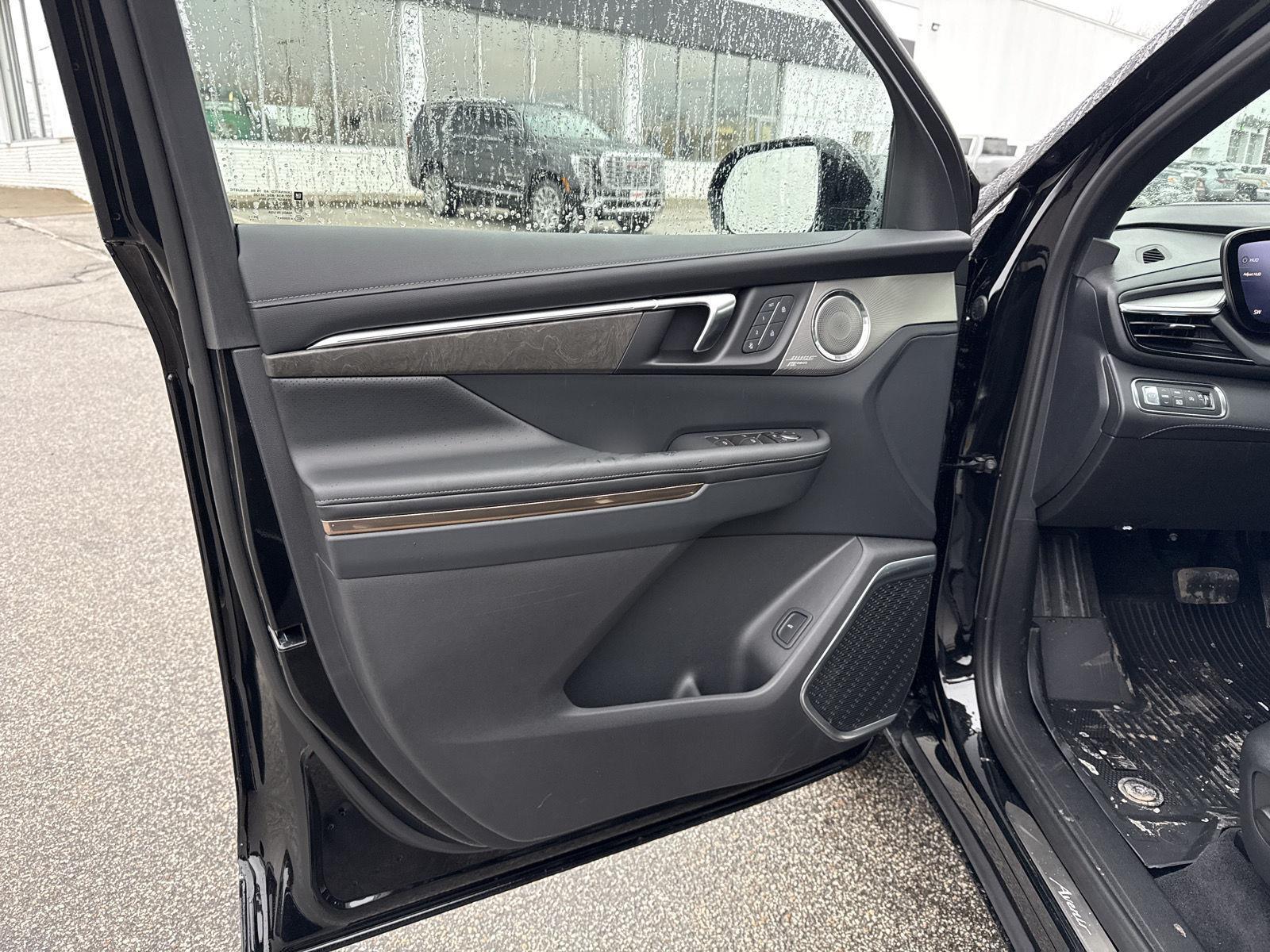 2026 Buick Enclave Avenir - Photo 14