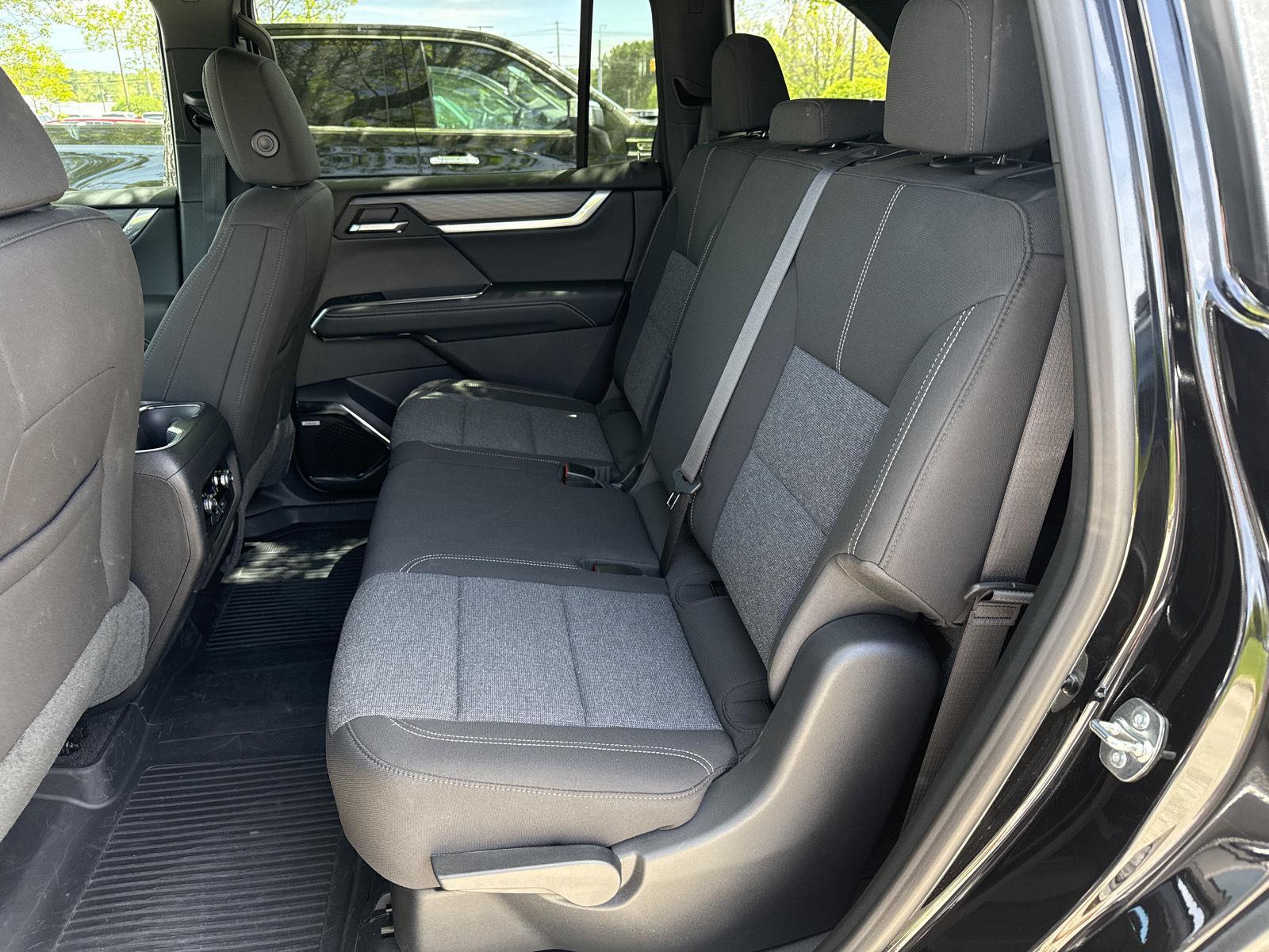 2026 GMC Acadia Elevation - Photo 17