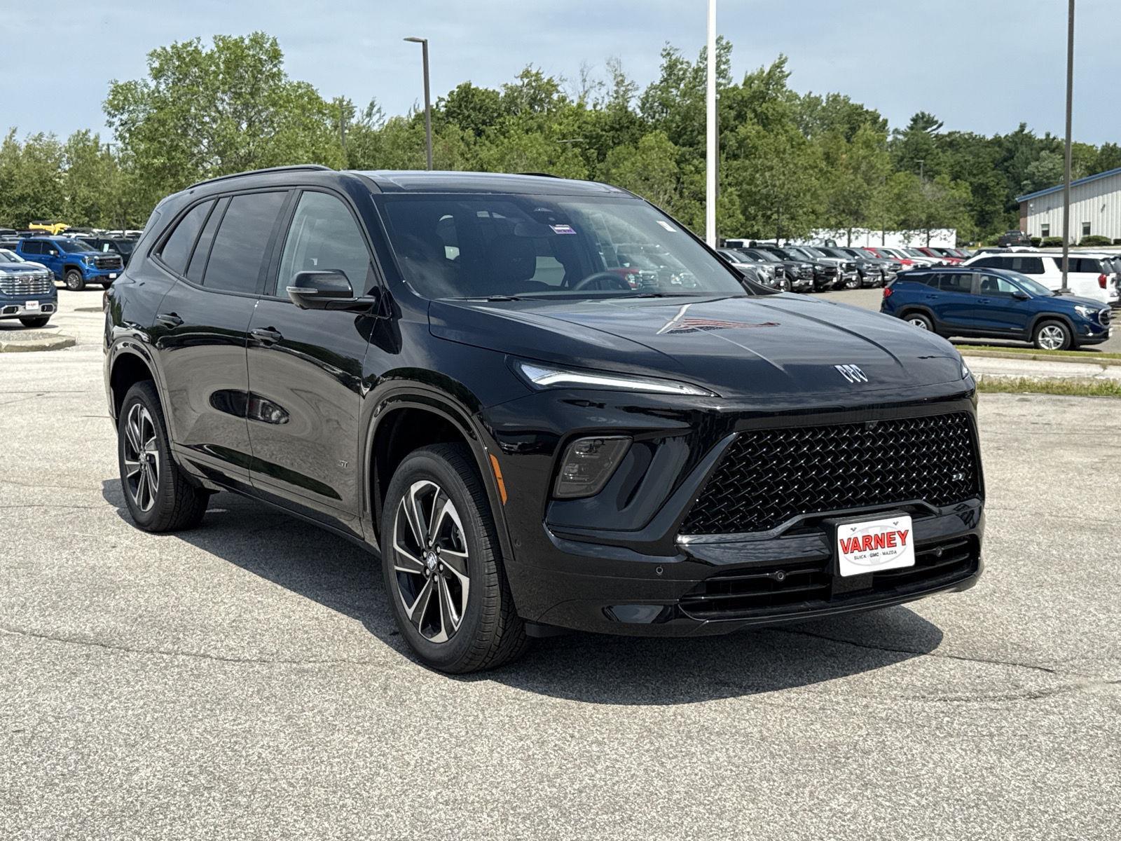 2025 Buick Enclave Sport Touring photo 3
