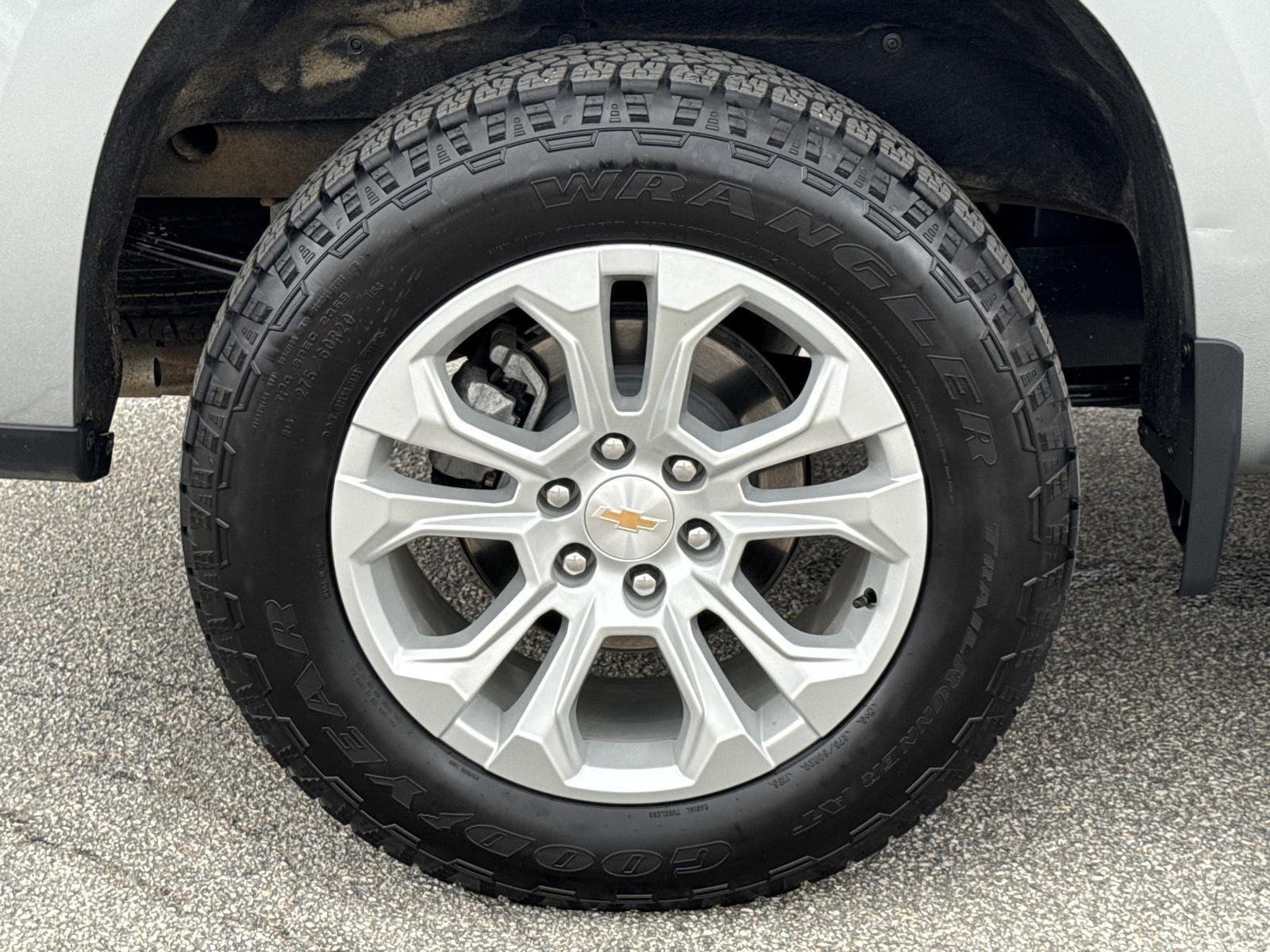 2025 Chevrolet Silverado 1500 LTZ - Photo 12