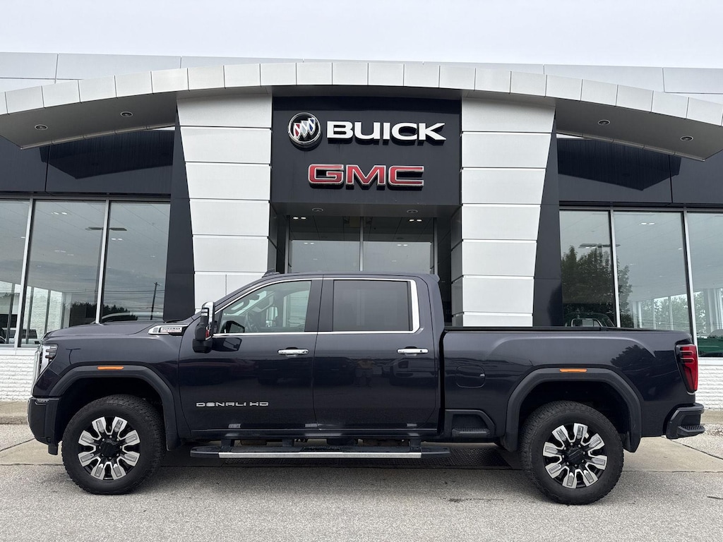 Used 2024 GMC Sierra 2500 HD Denali Truck Crew Cab