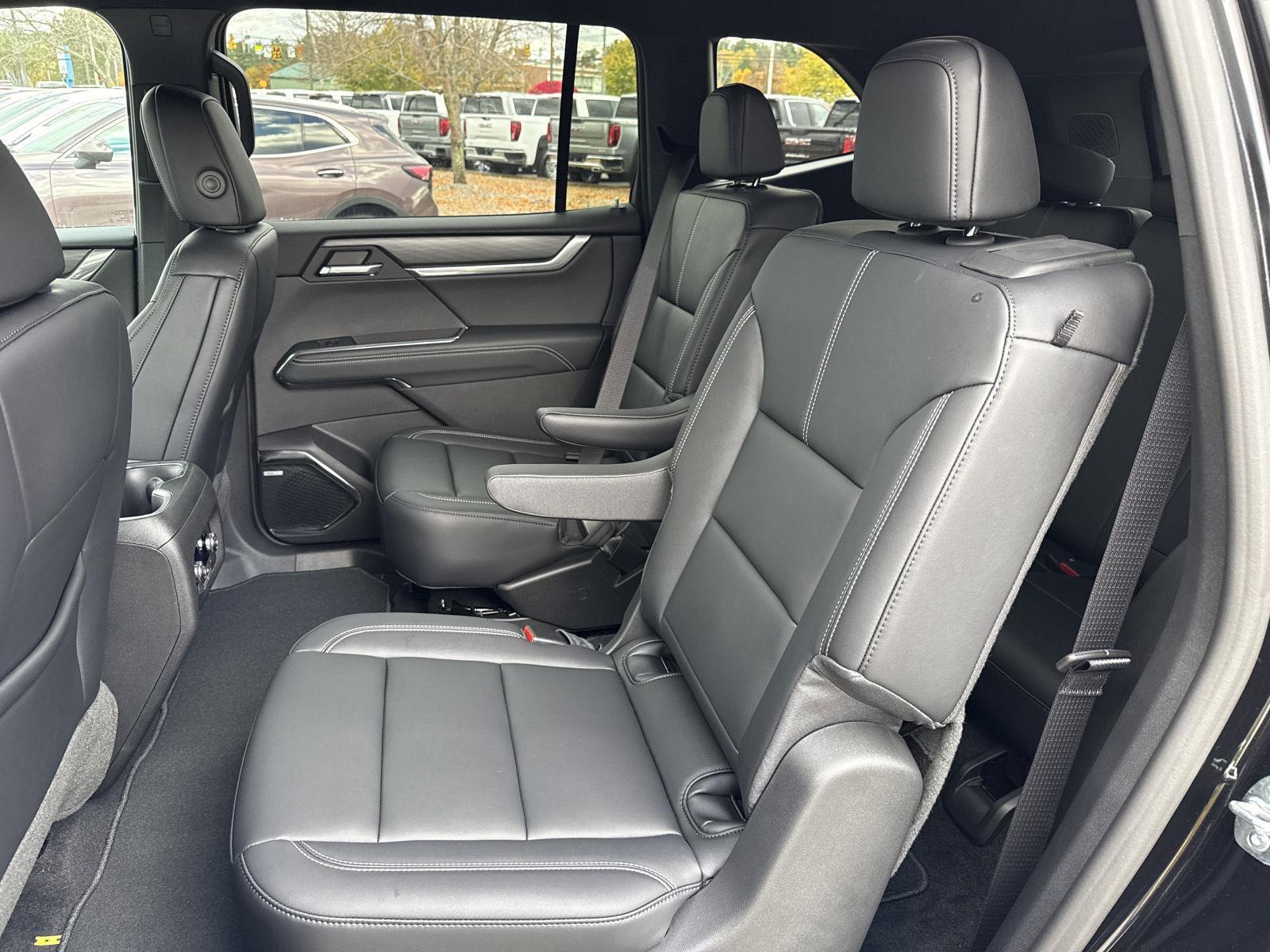 2026 GMC Acadia Elevation - Photo 17