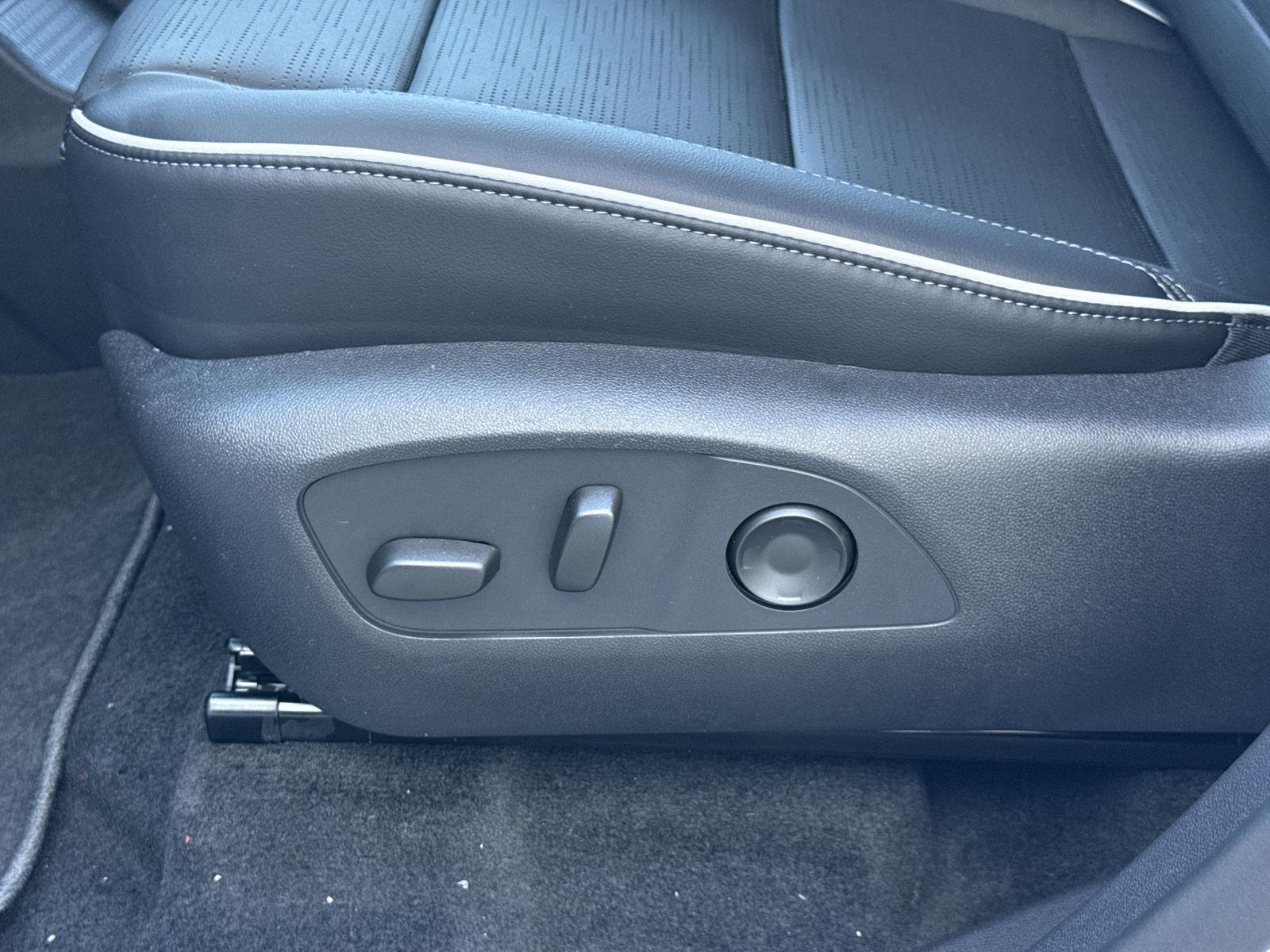2026 Buick Enclave Sport Touring - Photo 22