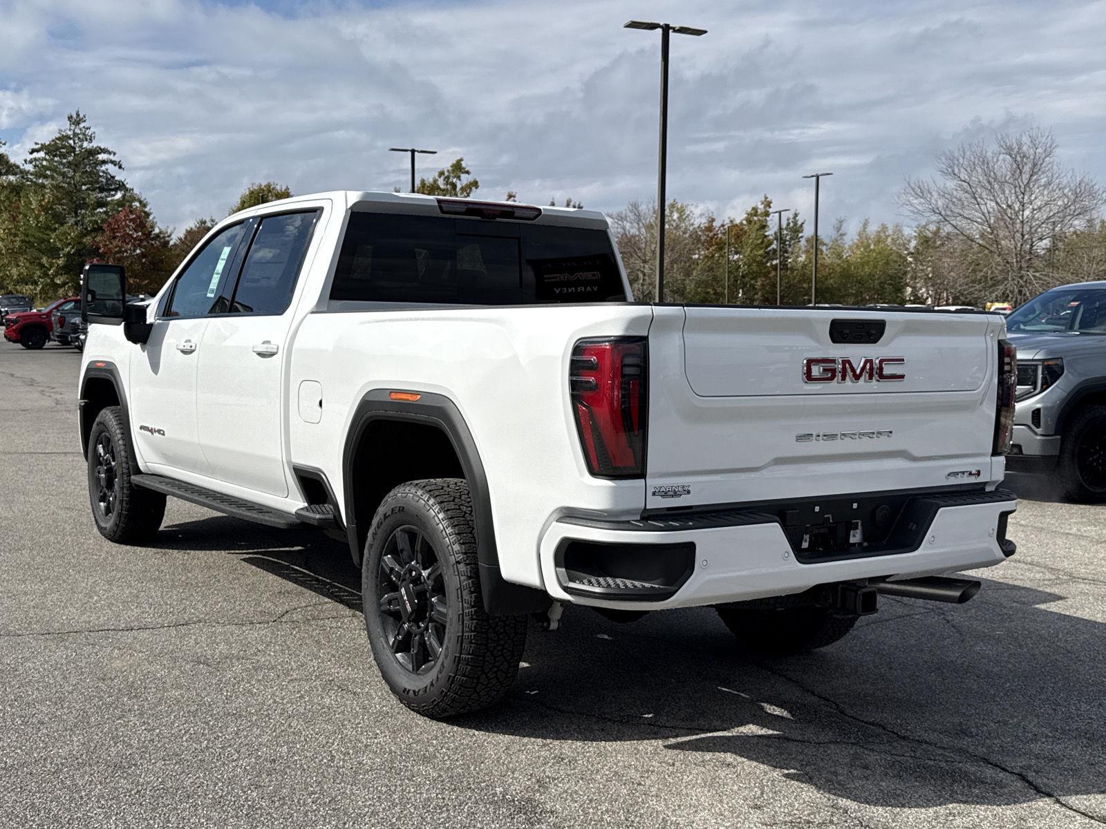 2026 GMC Sierra 2500HD AT4 - Photo 6