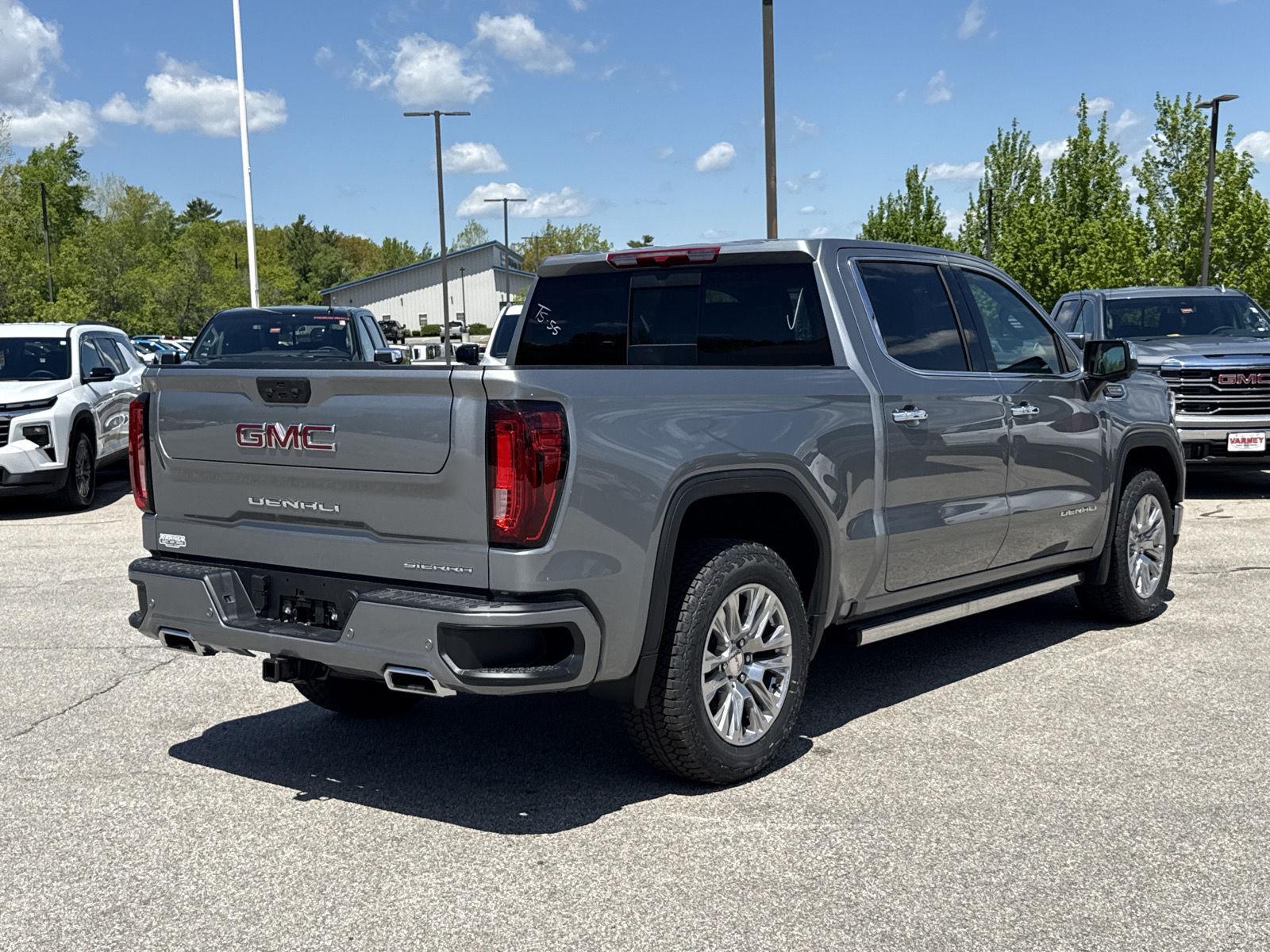 2026 GMC Sierra 1500 Denali - Photo 10
