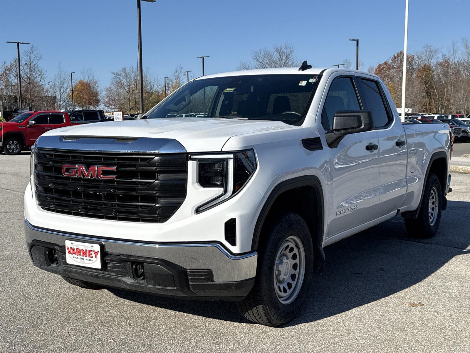 2025 GMC Sierra 1500 Pro's photo