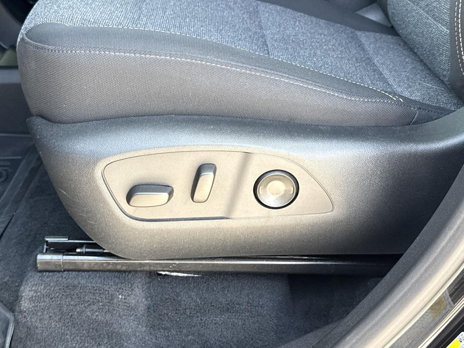 2026 GMC Acadia Elevation - Photo 22