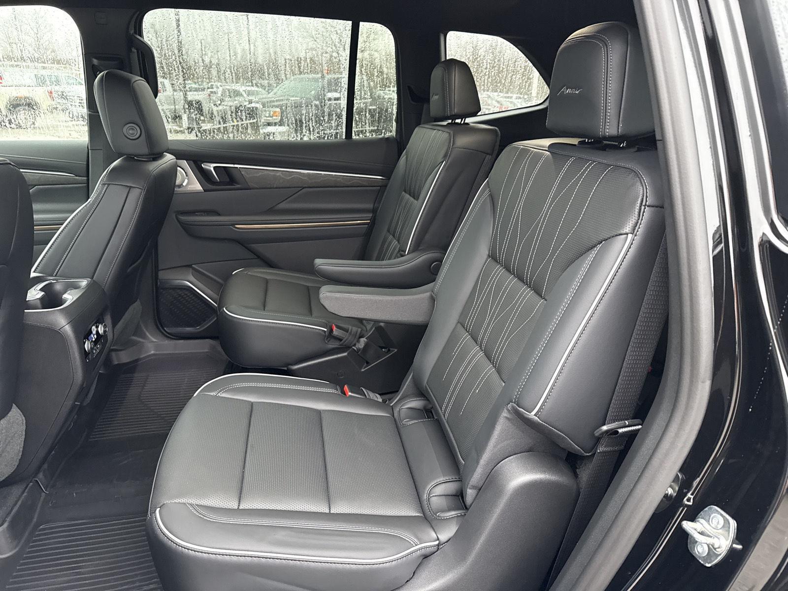 2026 Buick Enclave Avenir - Photo 17