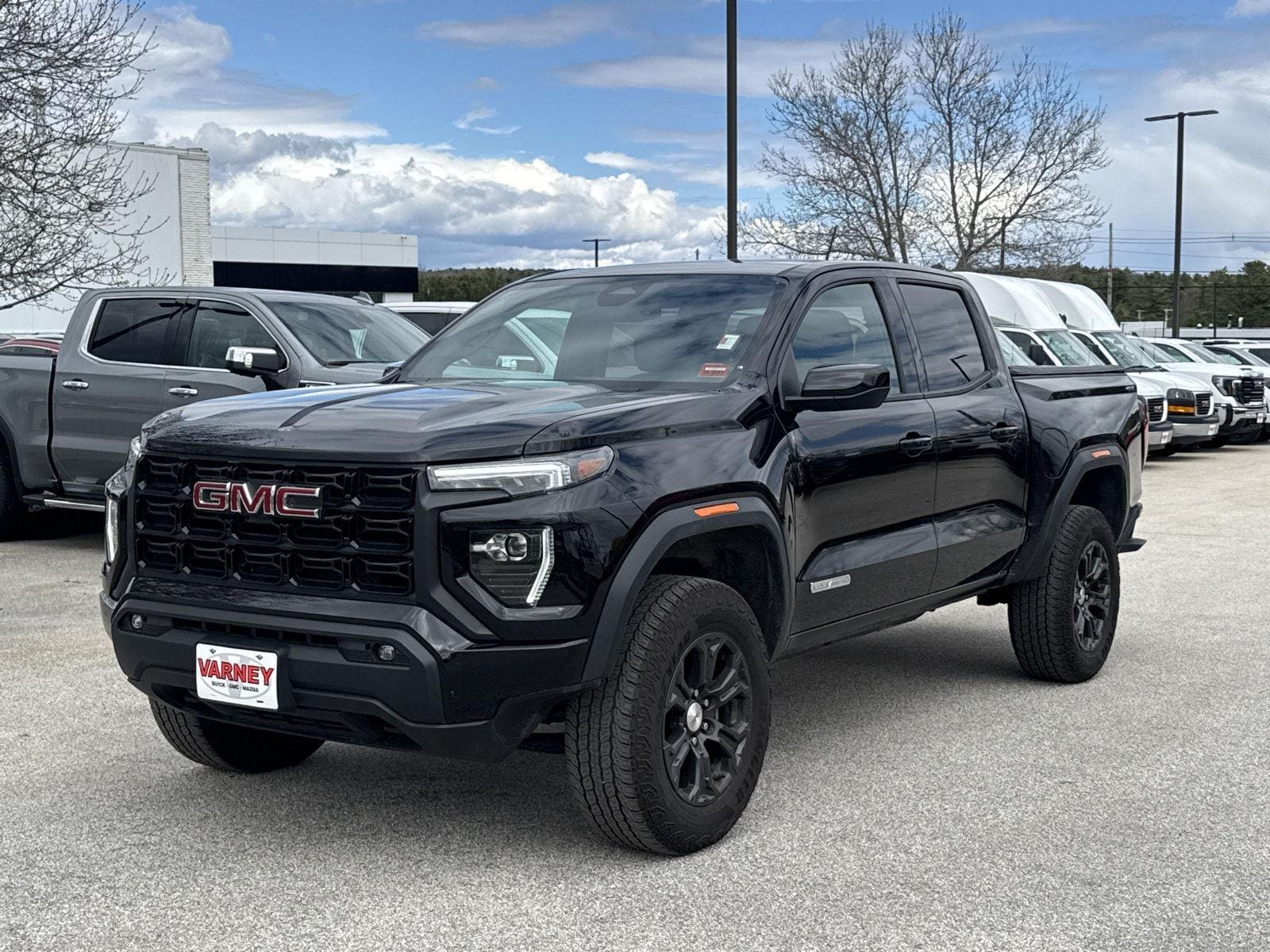 2023 GMC Canyon 4WD Elevation Crew Cab Short Box's photo