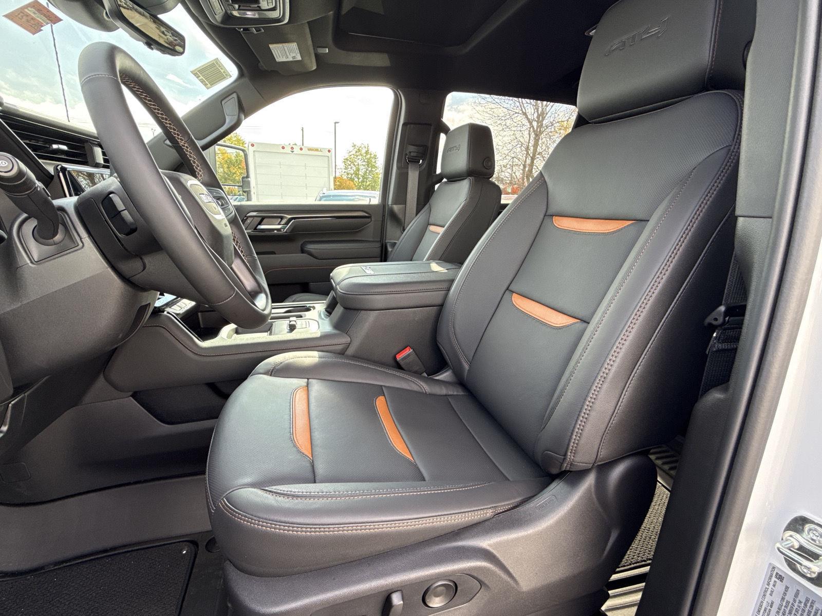 2026 GMC Sierra 2500HD AT4 - Photo 16