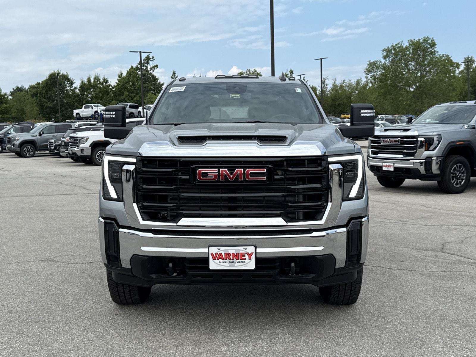 2025 Gmc Sierra 3500 HD Pro photo 2